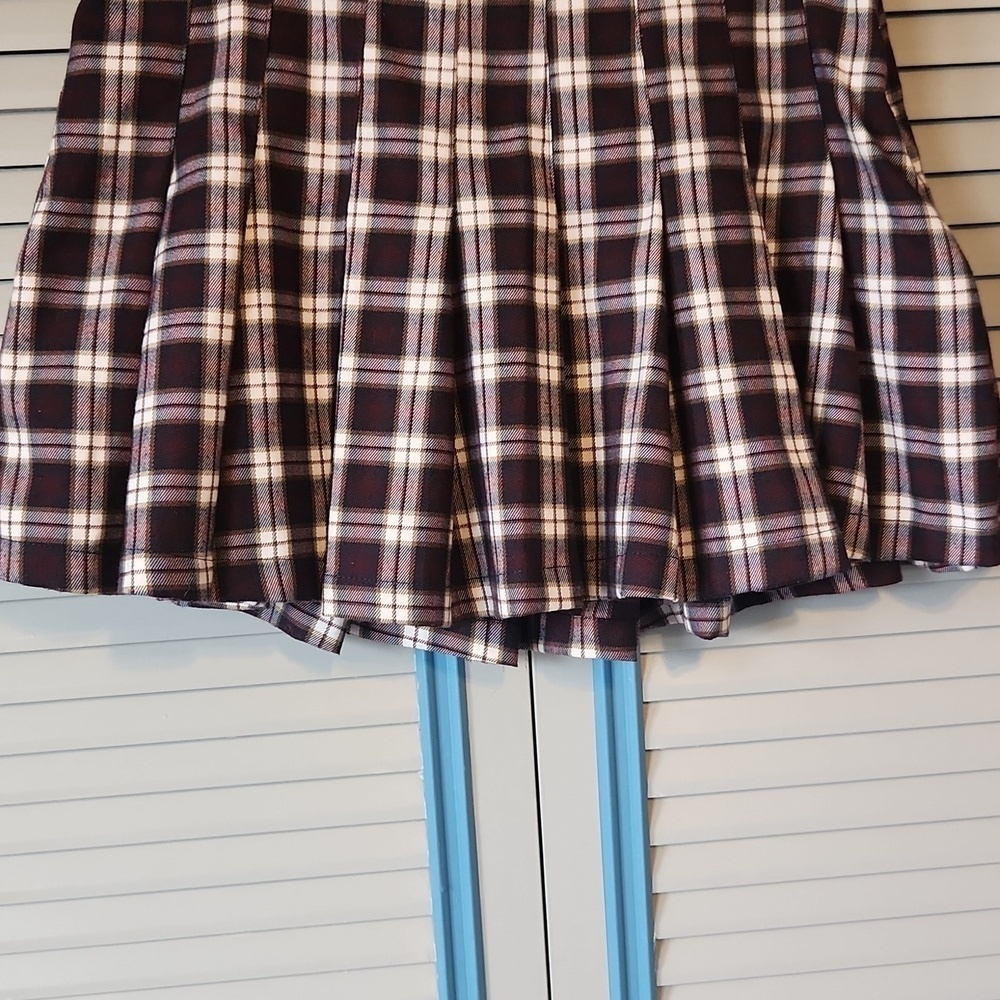 Final Sale Forever 21 Purple and White mini skirt - Picture 5 of 10
